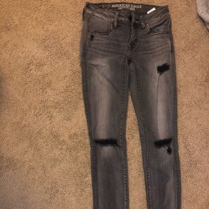 american eagle black/grayish jean size 0 more of a stretchy type